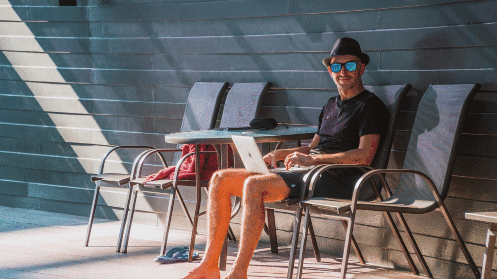 Portada del artículo "Nómada digital: la vida de trabajar viajando"